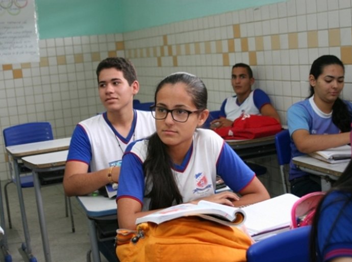 Estudante da rede estadual representará AL na Câmara dos Deputados