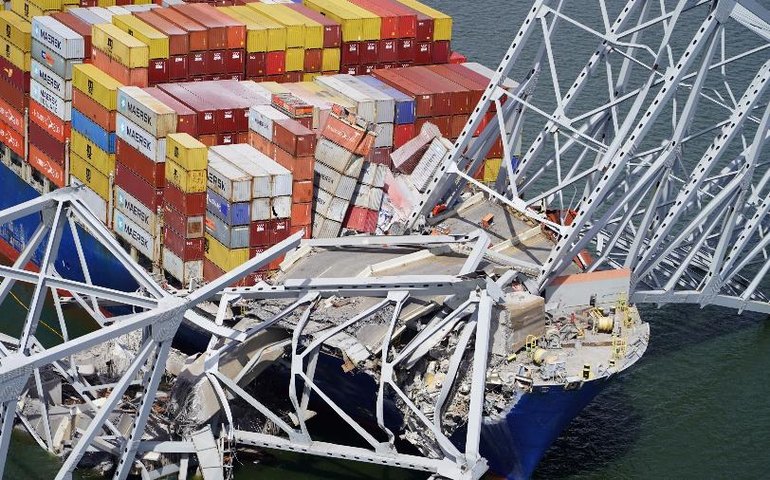 Corpo de trabalhador é encontrado após colapso de navio que derrubou ponte nos EUA