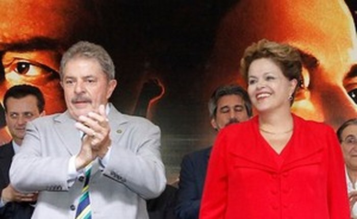 Dilma diz que há previsões 'equivocadas' sobre economia