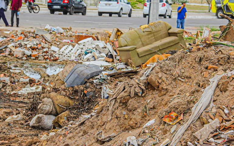 Central de Entulhos: denuncie quem joga sujo com Arapiraca