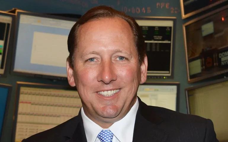 Como proximidade de Textor com magnata grego explica acordos entre Botafogo e Nottingham Forest