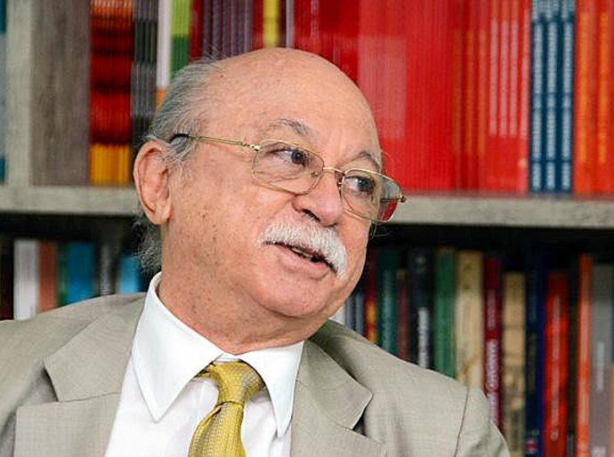 Câmara de Estudos Políticos recebe Roberto Amaral para duas palestras em Maceió