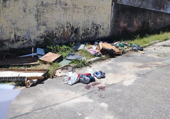 Perícia acha parafusos no local da explosão que amputou mão de catador