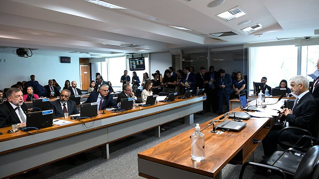 CAS pode aprovar licença-maternidade de 120 dias para atletas