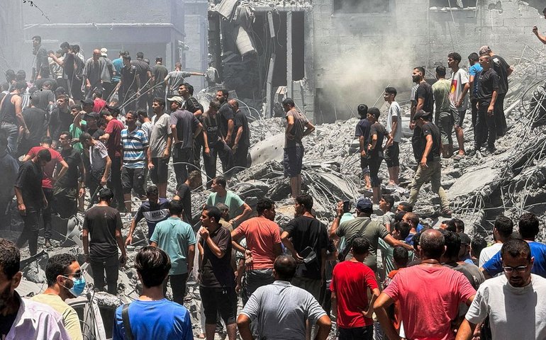 Israel lança grande ataque terrestre e diz que 'Gaza está em chamas'