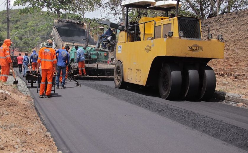 Maceió Tem Pressa: obras de pavimentação avançam nas ruas da Garça Torta