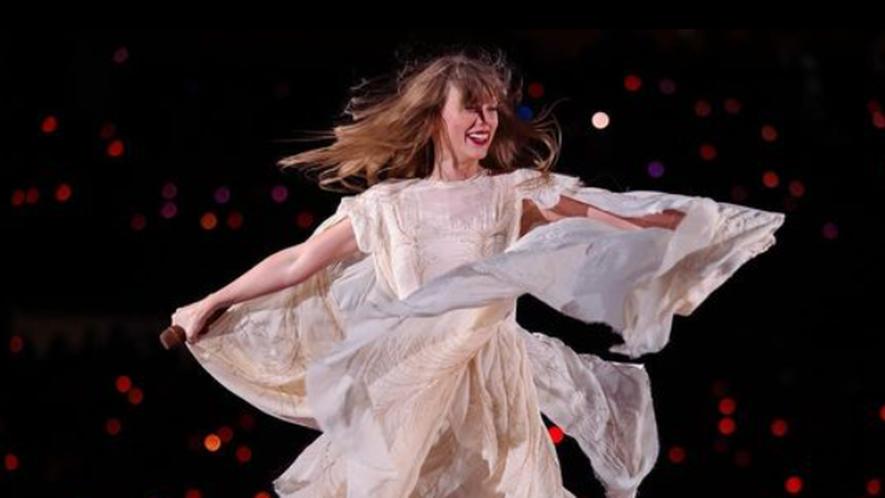 Ela chegou! Após show no Japão, Taylor Swift chega aos EUA a tempo de ver namorado no Super Bowl