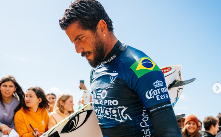 Filipinho, Dora e Muniz avançam e País pode ter mais cinco surfistas nas oitavas em Gold Coast