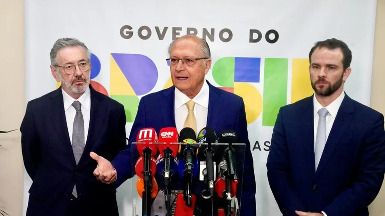 Alckmin diz que Portal Único de Comércio Exterior reduzirá custo Brasil em R$ 40 bi por ano