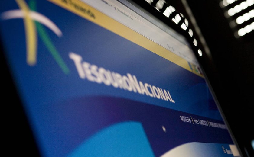 Sem acordo sobre reajuste, servidores do Tesouro vão à Justiça para entregar cargos