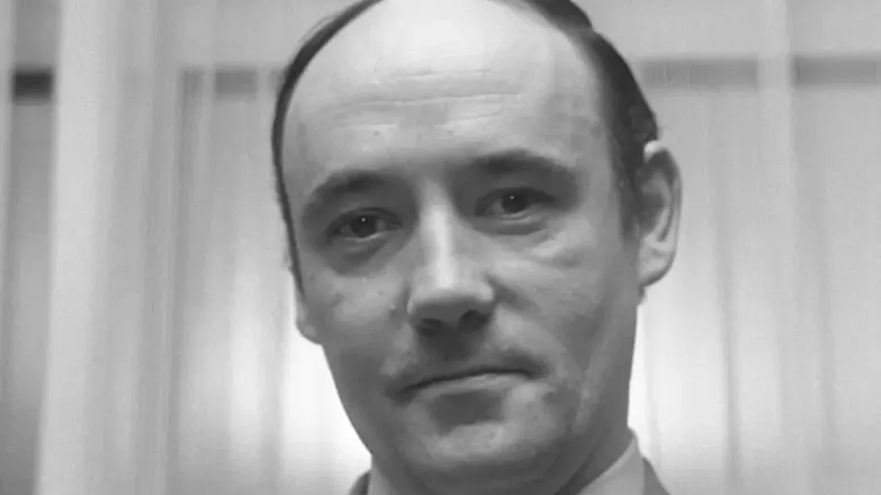 Desmond Morris, autor de 'O Macaco Nu', morre aos 98 anos
