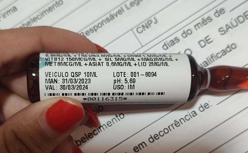 Clínica de estética clandestina é interditada na Ponta Verde: medicamentos vencidos e lixo contaminado