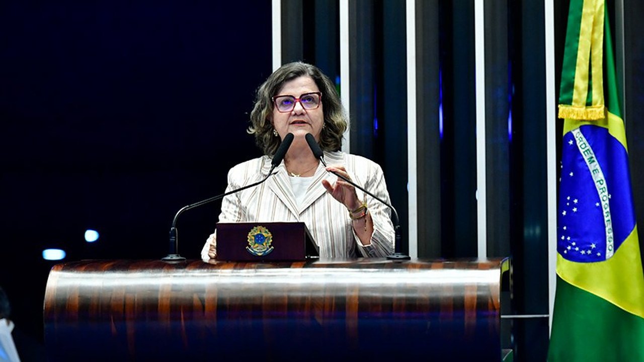 Teresa Leitão defende vacinação contra o câncer do colo do útero