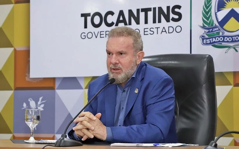 Governador afastado do Tocantins renuncia para escapar de impeachment