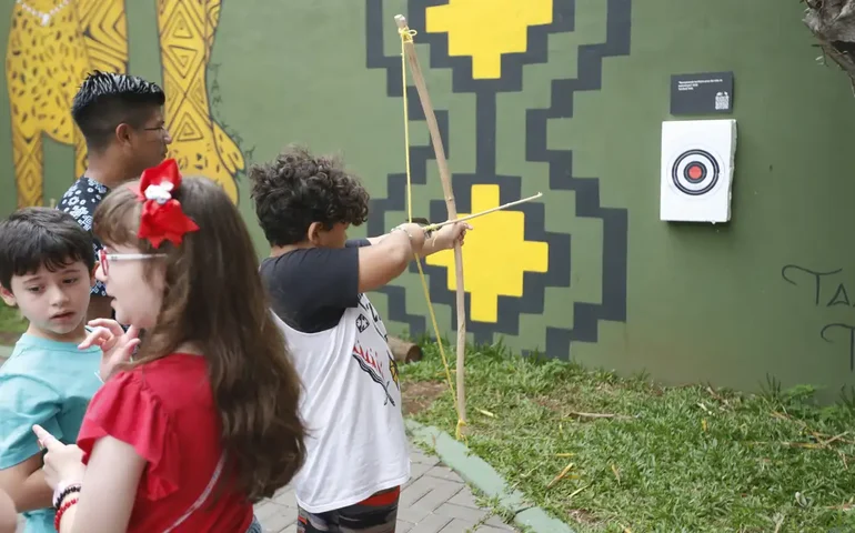 Praticar esportes na infância e adolescência garante benefícios ao coração para toda vida; entenda