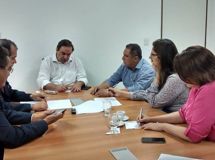 Comissão de Educação da ALE e vice-governador debatem vetos ao PEE