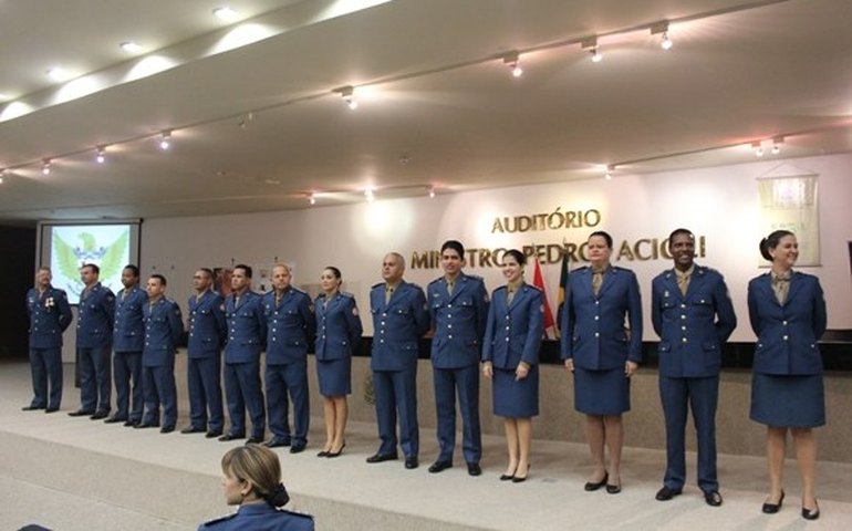 Escola de Governo forma primeira turma de Aperfeiçoamento de Oficiais