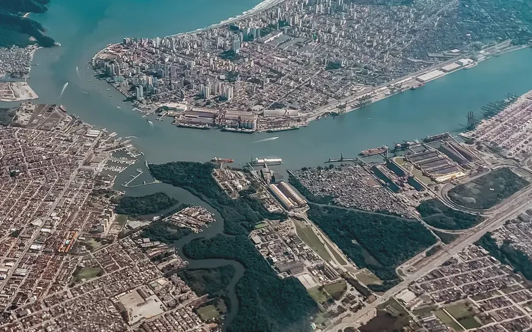 Leilão do megaterminal de contêineres em Santos será realizado em março de 2026