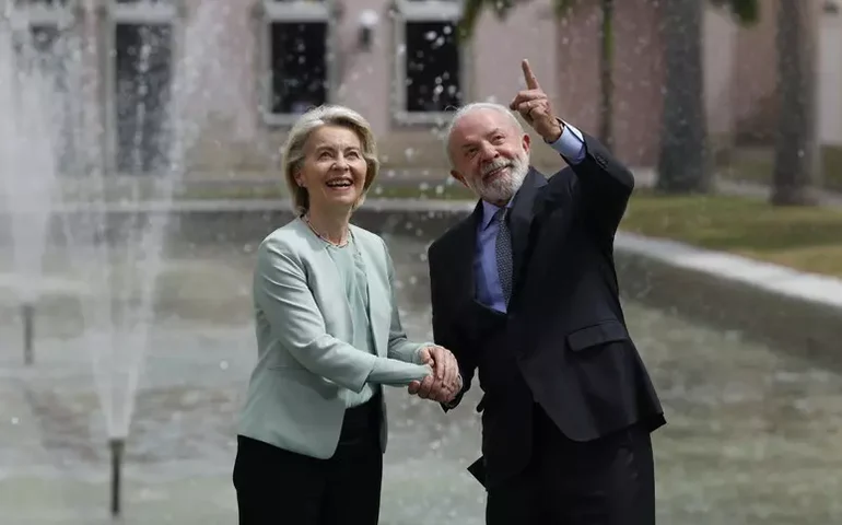 Lula e Von der Leyen celebram acordo histórico entre UE e Mercosul