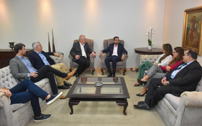 Paulo Dantas garante mais investimentos para o turismo durante encontro com CEO da CVC