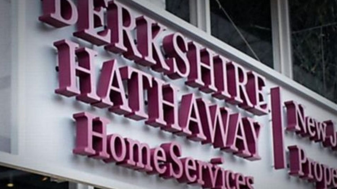 Lucro líquido da Berkshire Hathaway, de Warren Buffett, dispara mais de 500%