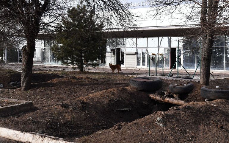 Militar conta como combatentes russos destroem com minas os 'covis de raposa' das tropas ucranianas