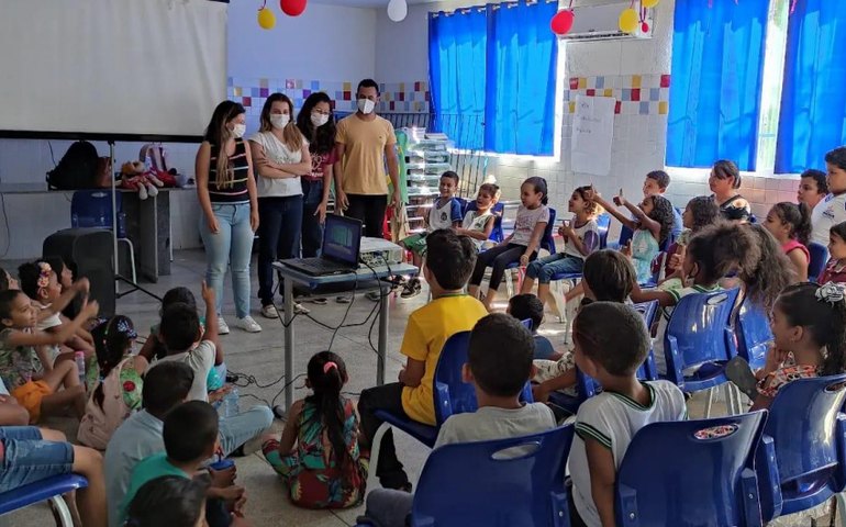 Saúde participa de atividades educativas em escola municipal