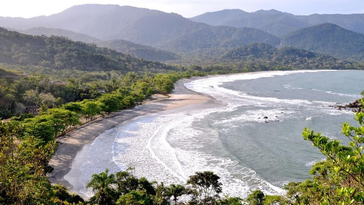 Liminar do TJ-SP barra extinção de reserva ambiental em praia de Ilhabela