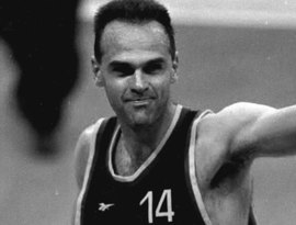 Família se despede de Oscar em cerimônia reservada de cremação