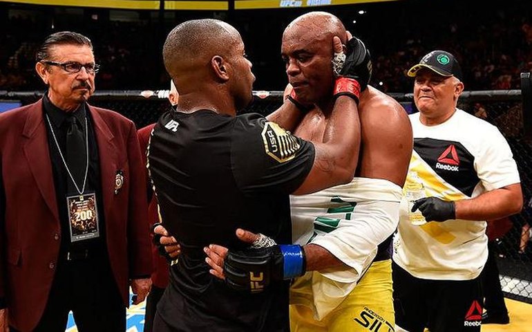 Spider engrossa coro de &#8216;desvalorização de atletas brasileiros&#8217; e dispara contra UFC: &#8216;Desapontado&#8217;