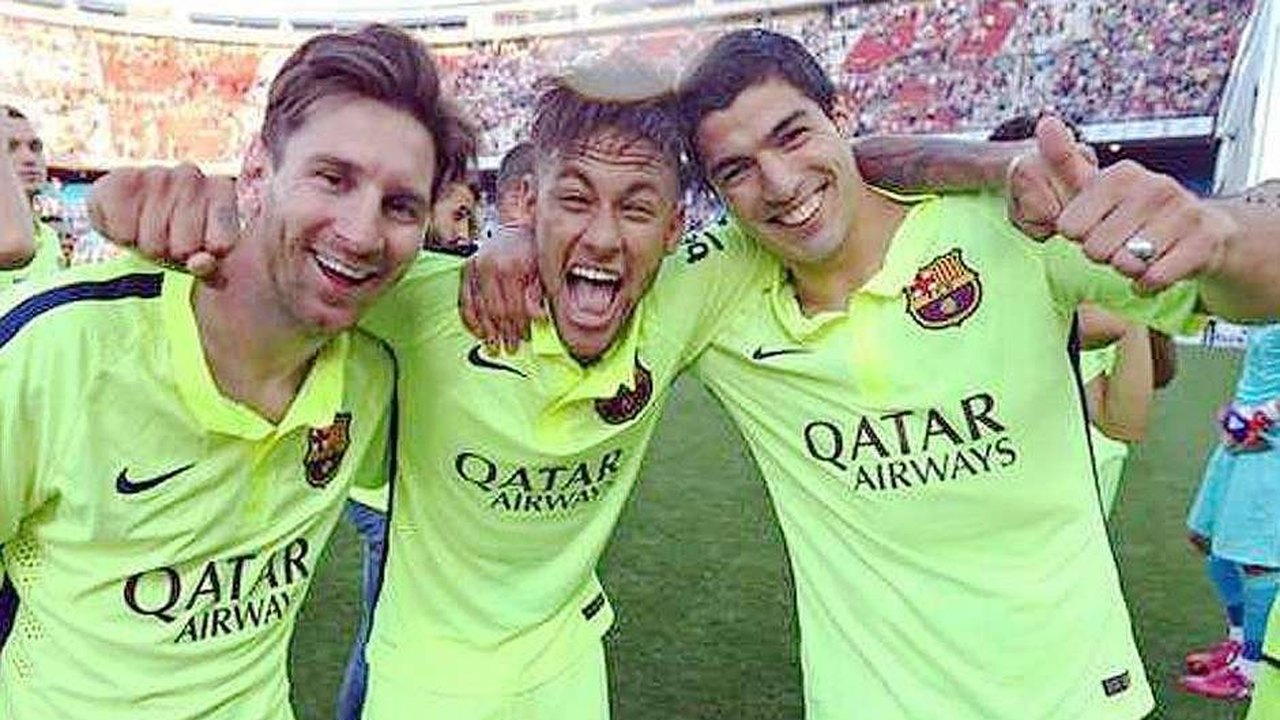 Ney Matogrosso avista suposto óvni e posta imagens no Instagram