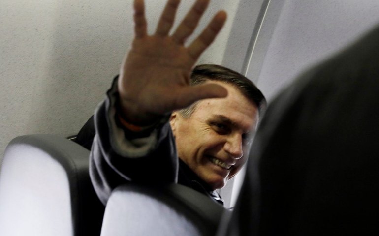 Bolsonaro reitera viagem aos EUA em março e intenção de trazer fábrica da Tesla