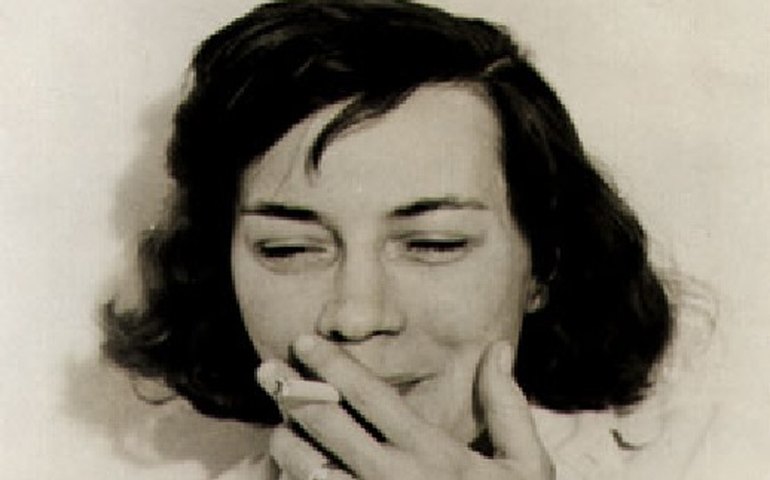 Quem foi Patricia Highsmith, controversa autora de livro que inspirou 'Ripley', da Netflix?