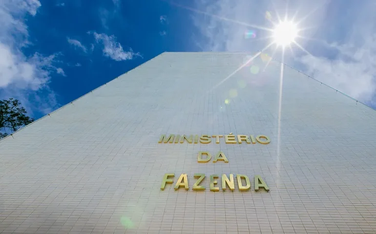 Governo abrirá edital para renegociação de dívidas tributárias em até 120x