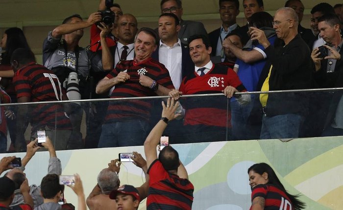 Bolsonaro e Moro compareceram ao estádio Mané Garrincha