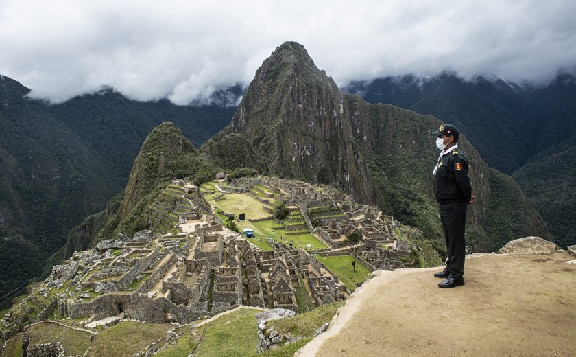 Peru avalia fechamento temporário de Machu Picchu após quatro dias de protestos