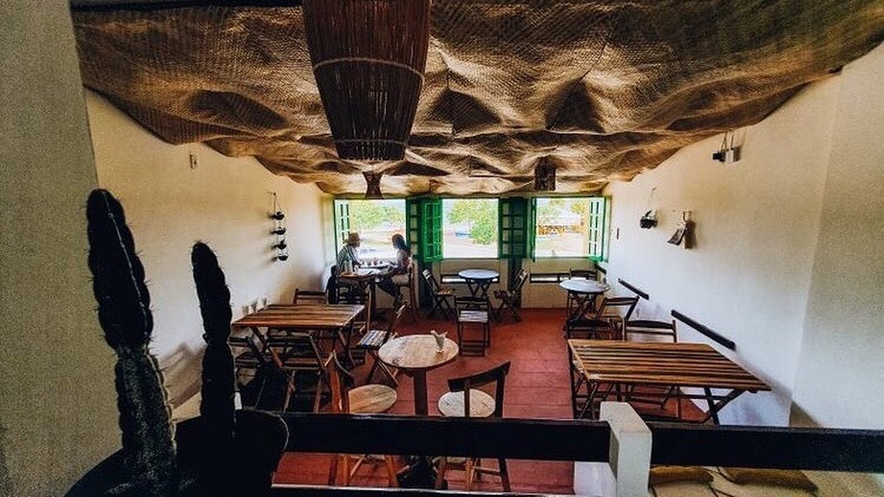 Em Marechal, restaurante Mucuri une gastronomia e arte