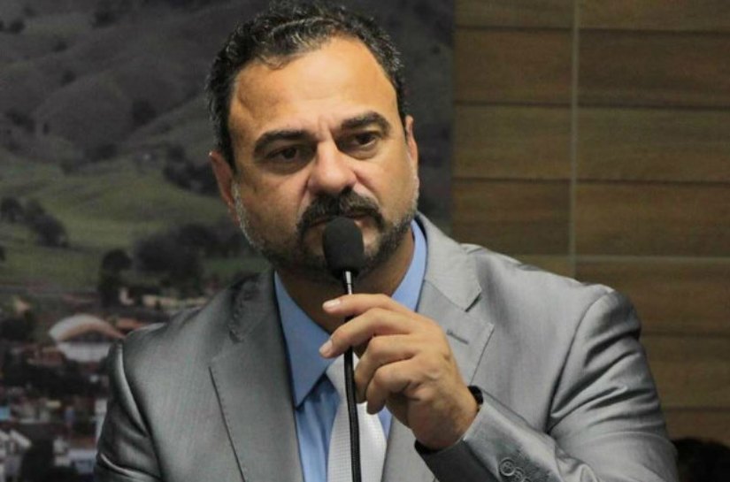 Agressão à esposa: presidente do TJ decreta prisão do prefeito de Maribondo