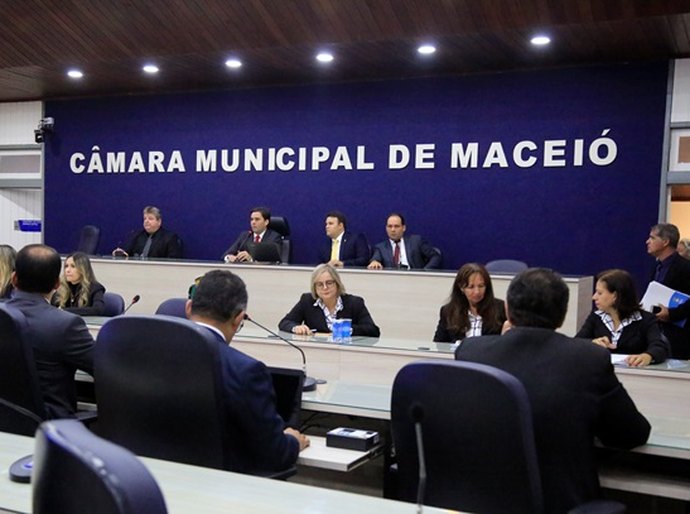 Câmara de Maceió encerra recesso e dá início ao ano legislativo de 2019