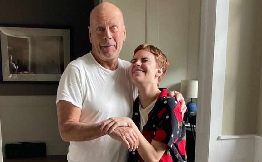 Filha de Bruce Willis é alvo de hater, que usa demência do ator em ataque