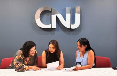 Integrantes de equipe multidisciplinar do TJAL participam de evento do CNJ