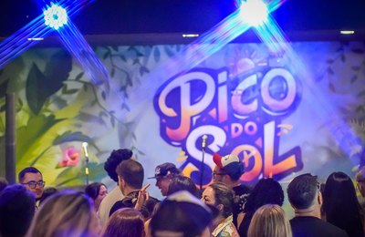 Vocalista da banda Planta & Raiz se apresenta em Curitiba neste sábado (6)