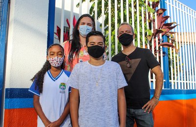 Escola desenvolve podcast como atividade pedagógica para ensino religioso