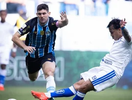 Cruzeiro vence o Grêmio com hat-trick de Kaio Jorge e briga forte pelo G-4