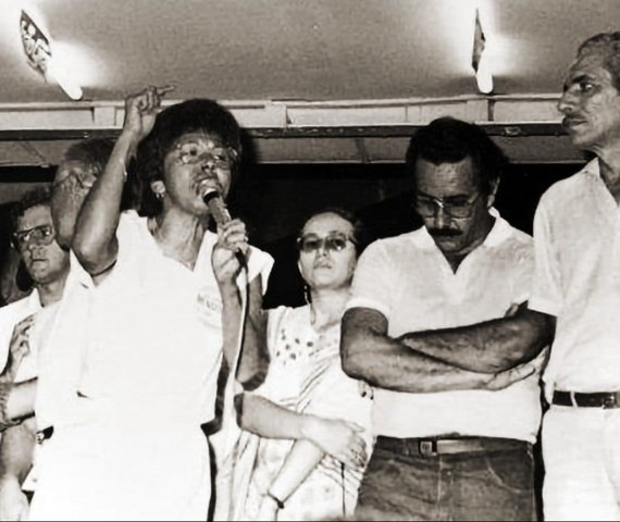 Alba, a educadora que fez história em Alagoas, ganha biografia e noite de autógrafos em Maceió