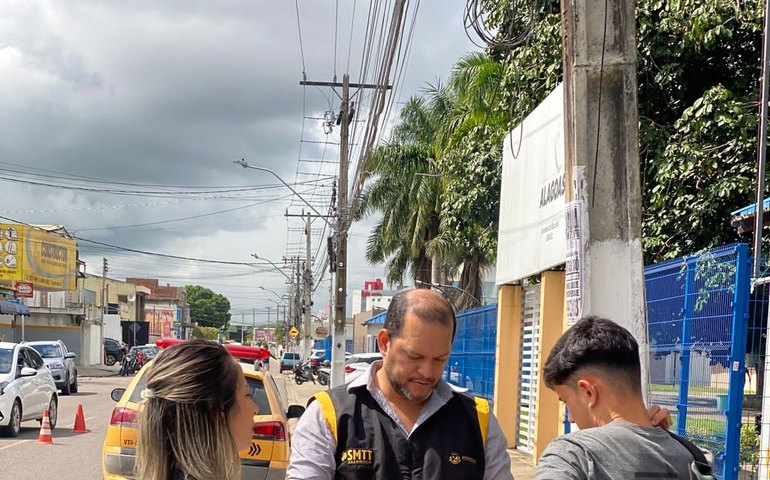 Blitz da SMTT flagra condutores de motos inabilitados