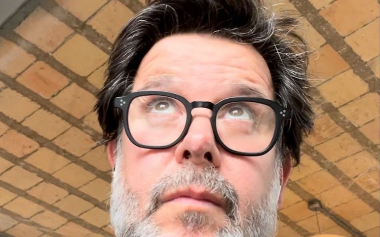 Murilo Benício comprou apartamento 'assombrado' de Adriana Esteves: 'bati boca com o fantasma'