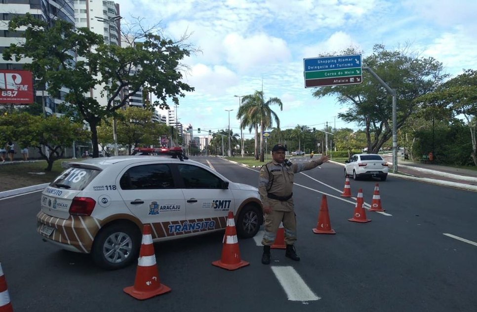 DESVIO TRANSITO / Foto: Ascom/SMTT
