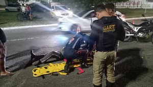 Colisão deixa dois motociclistas feridos em Aracaju