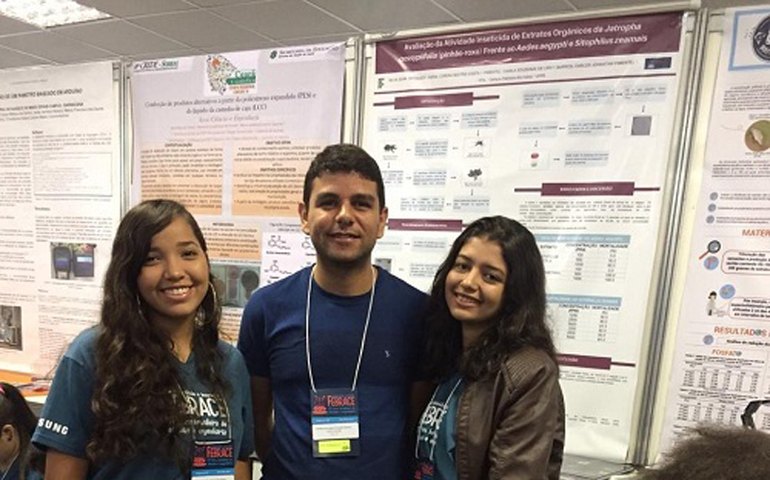 Pesquisa do campus Palmeira participa de votação popular na Febrace